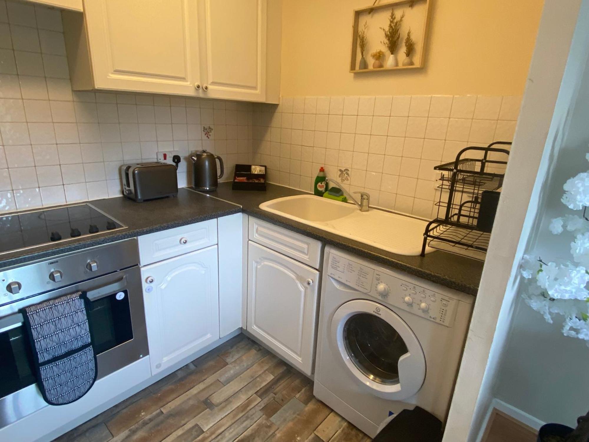 Lovely 2 Dbl Bed Apartment Near Heaton Park And North Manchester Hospital With Parking Екстер'єр фото